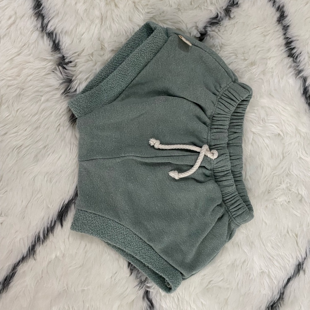 Childhoods Shorties